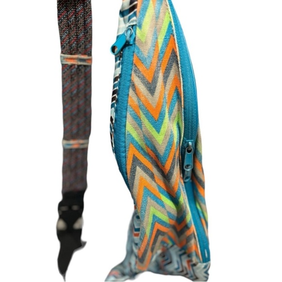 Kavu Rope Sling Bag Crossbody Hiking Bag Multi Color - Picture 7 of 13